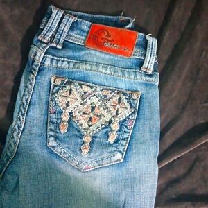Grace in LA Capri pants